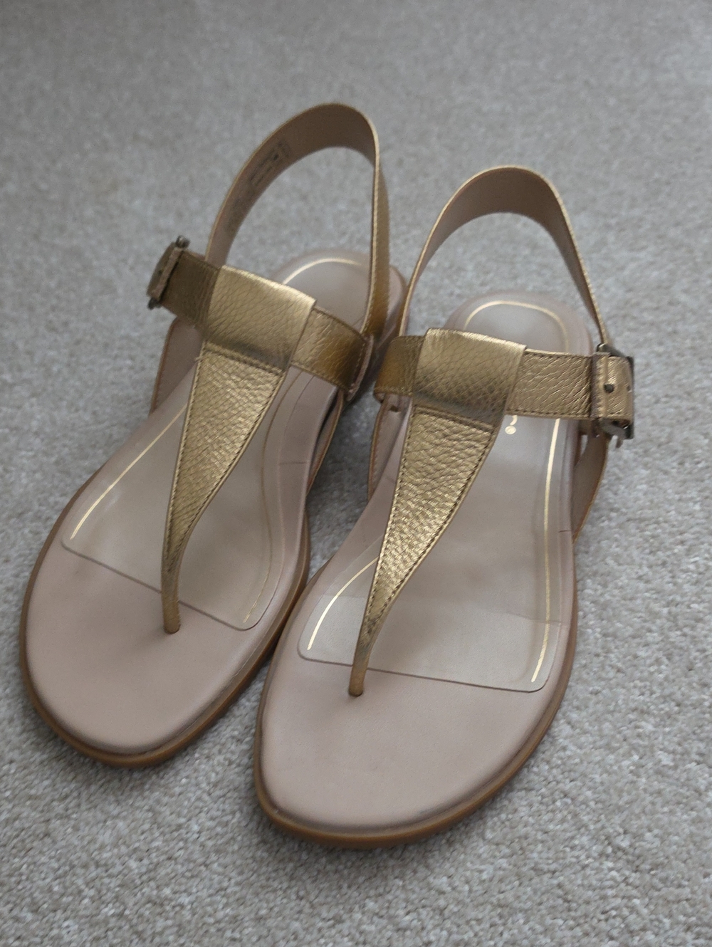 Vionic Gold Metallic T-Strap Sandals Sz 9